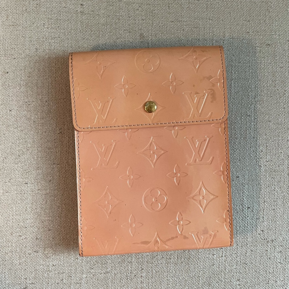 Louis Vuitton Monogram Vernis Mott Pouch